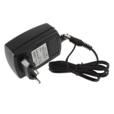 Fuente Alimentacion 5V 3A Clavija 5,5x2,5mm